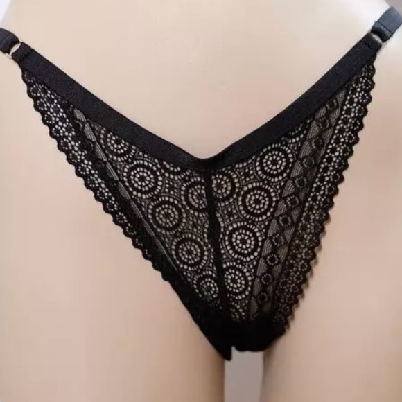 WICKED WEASEL Elegant Black Lace Panties - Picture 2 of 3